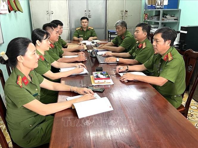 Tinh thần đoàn kết, thống nhất cao của cán bộ, chiến sĩ giúp phòng Cảnh sát hình sự Công an tỉnh Long An hoàn thành tốt nhiệm vụ. Ảnh: Đức Hạnh - TTXVN 