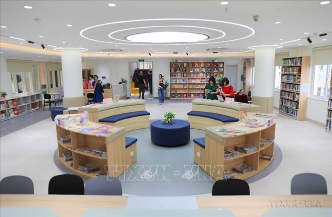 Một góc thư viện Hà Nội sau khi được cải tạo từ dự án hỗ trợ của Hàn Quốc. Ảnh: Thanh Tùng - TTXVN