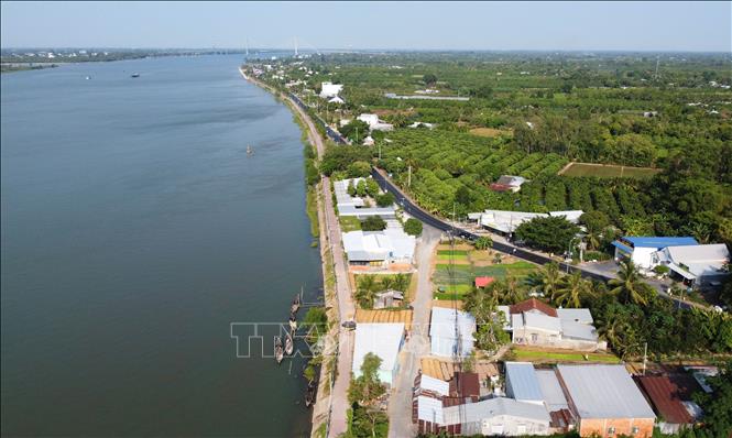 Bờ kè Mỹ An Hưng B, huyện Lấp Vò, tỉnh Đồng Tháp. Ảnh: Nhựt An - TTXVN