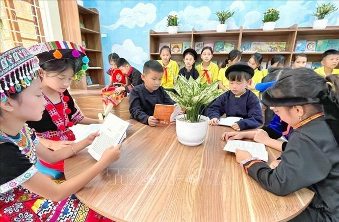 Không gian đọc sách, tương tác và sinh hoạt Đội tại Trường PTDT Bán trú TH&THCS Đoàn Kết, huyện Tràng Định, tỉnh Lạng Sơn. Ảnh: TTXVN phát