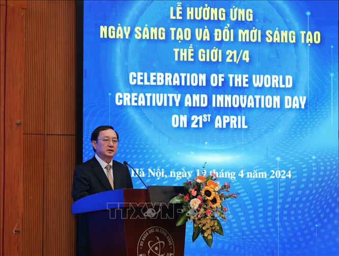 Bộ trưởng Bộ Khoa học và Công nghệ Huỳnh Thành Đạt phát biểu khai mạc. Ảnh: Hoàng Hiếu - TTXVN