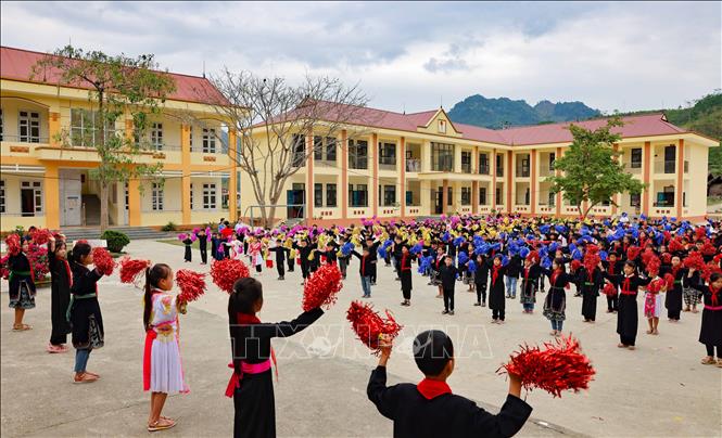 Sau 3 năm thực hiện, tỷ lệ học sinh dân tộc thiểu số tỉnh Tuyên Quang được chăm sóc giáo dục trong trường PTDTNT, PTDTBT đạt 18,8%, đạt 91,7% theo kế hoạch. Ảnh: Thanh Tùng - TTXVN