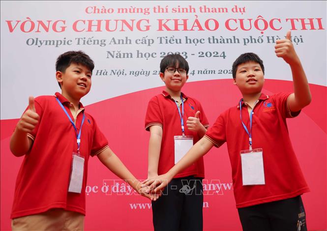 Học sinh tự tin bước vào vòng thi chung khảo. Ảnh: Thanh Tùng - TTXVN