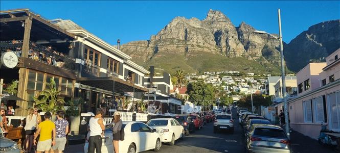 Khu phố Vịnh Camps, một trong bảy khu dân cư sang trọng, tập trung nhiều triệu phú nhất của Cape Town, còn được gọi là 'Prime 7'. Ảnh: Hồng Minh - p/v TTXVN tại Nam Phi