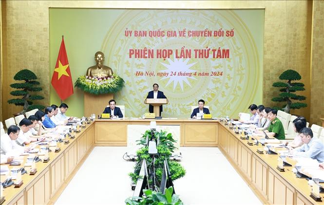 Thủ tướng Phạm Minh Chính chủ trì Phiên họp lần thứ tám của Ủy ban Quốc gia về chuyển đổi số. Ảnh: Dương Giang-TTXVN
