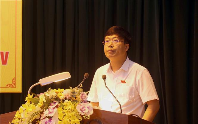 Phó Trưởng đoàn chuyên trách Đoàn đại biểu Quốc hội tỉnh Hưng Yên Nguyễn Đại Thắng phát biểu tại buổi tiếp xúc cử tri huyện Yên Mỹ. Ảnh: Mai Ngoan-TTXVN