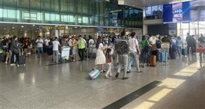 Sân bay Tân Sơn Nhất dự kiến đón 125.000 khách ngày cao điểm nhất dịp 30/4