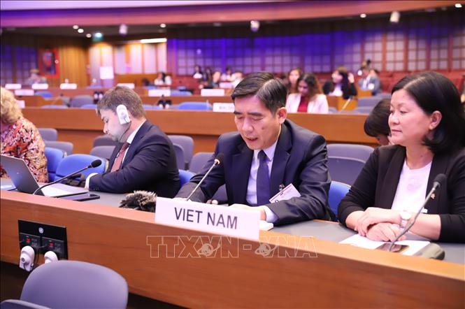 Ông Phạm Việt Hùng, Đại sứ được bổ nhiệm của Việt Nam tại Thái Lan phát biểu tại phiên họp. Ảnh: Đỗ Sinh P/v TTXVN tại Thái Lan
