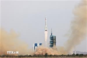 Trung Quốc phóng tàu vũ trụ Thần Châu-18 lên Trạm vũ trụ Thiên Cung