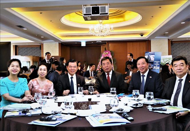 Vietnamese Ambassador to RoK Vu Ho and delegates at the promotion conference. VNA Photo: Khánh Vân