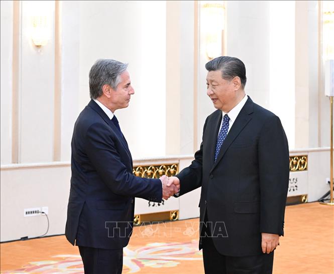 Chủ tịch Trung Quốc Tập Cận Bình (phải) và Ngoại trưởng Mỹ Antony Blinken tại cuộc gặp ở Bắc Kinh, Trung Quốc, ngày 26/4/2024. Ảnh: THX/TTXVN