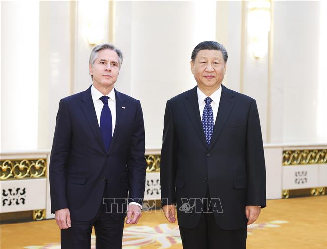 Chủ tịch Trung Quốc Tập Cận Bình (phải) và Ngoại trưởng Mỹ Antony Blinken tại cuộc gặp ở Bắc Kinh, Trung Quốc, ngày 26/4/2024. Ảnh: THX/TTXVN