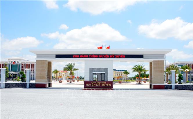 Trung tâm hành chính mới huyện Mỹ Xuyên (Sóc Trăng) chính thức đưa vào hoạt động. Ảnh: Trung Hiếu-TTXVN