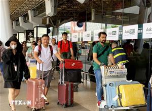 Tan Son Nhat airport sees passenger dip during just-ended holiday