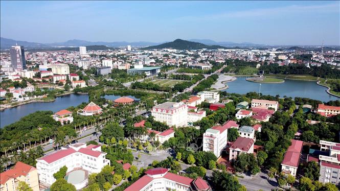 Thành phố Vĩnh Yên là trung tâm kinh tế chính trị, văn hoá xã hội lớn nhất của tỉnh Vĩnh Phúc. Ảnh: Hoàng Hùng - TTXVN