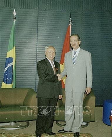 Chủ tịch Hạ viện Brazil José Aldo Rebelo Figueiredo đón, hội đàm với Chủ tịch Quốc hội Nguyễn Văn An thăm hữu nghị chính thức Brazil (2006). Ảnh: Trí Dũng - TTXVN