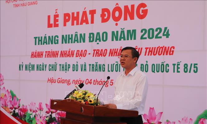 Phó Chủ tịch Thường trực UBND tỉnh Hậu Giang Trương Cảnh Tuyên phát biểu. Ảnh: Hồng Thái - TTXVN