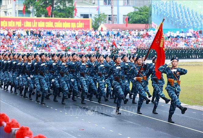 Khối Lực lượng Tác chiến không gian mạng diễu binh. Ảnh: Lâm Khánh - TTXVN