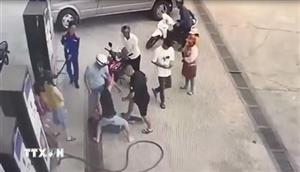 Lai Châu: Một người đàn ông bị đánh hội đồng tới trọng thương ở cây xăng