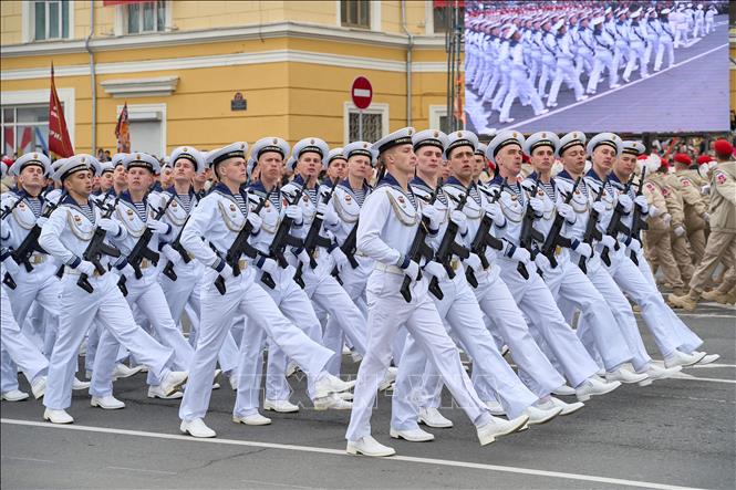 Binh sĩ tham gia lễ duyệt binh kỷ niệm Ngày Chiến thắng trên Quảng trường Đỏ ở Vladivostok, Nga ngày 9/5/2024. Ảnh: THX/TTXVN