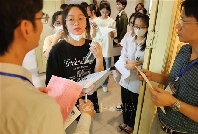 Kỳ tuyển sinh đại học năm nay, có 9 trường sử dụng kết quả kỳ thi đánh giá năng lực của Trường Đại học Sư phạm Hà Nội để xét tuyển, tăng 2 trường so với năm 2023. Ảnh: Thanh Tùng - TTXVN 