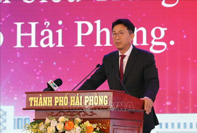 Ông Woncheol Park, Giám đốc điều hành Tập đoàn SK phát biểu tại lễ khởi công Dự án. Ảnh: Hoàng Ngọc - TTXVN