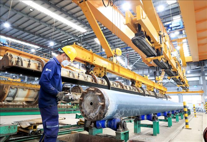 Operation of a FDI enterprise at the Phu My 3 Specialized IP in the southern province of Ba Ria-Vung Tau. VNA Photo: Hồng Đạt