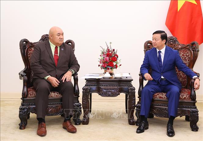 Phó Thủ tướng Trần Hồng Hà tiếp ông Saia Ma'u Piukala, Giám đốc khu vực Tây Thái Bình Dương của Tổ chức Y tế Thế giới. Ảnh: Văn Điệp - TTXVN