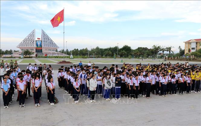 Đông đảo học sinh trên địa bàn thành phố Phan Rang - Tháp Chàm tham gia lễ khai mạc hè năm 2024. Ảnh: Công Thử - TTXVN