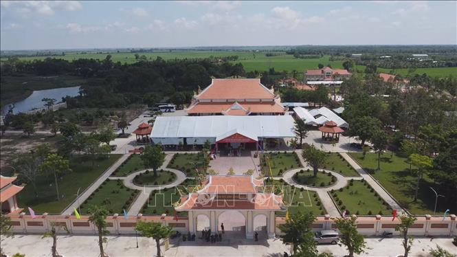 Khung cảnh đền thờ Long Khốt tại xã Thái Bình Trung, huyện Vĩnh Hưng, tỉnh Long An. Ảnh: Thanh Bình-TTXVN