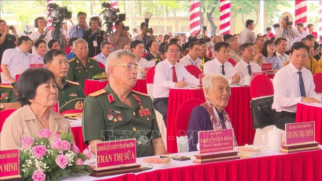 Các đại biểu tham dự buỏi lễ. Ảnh: Thanh Bình-TTXVN