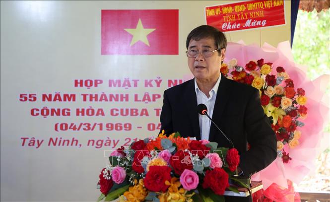 Ông Trần Văn Chiến, Phó Chủ tịch UBND tỉnh Tây Ninh phát biểu tại buổi họp mặt. Ảnh: Giang Phương - TTXVN