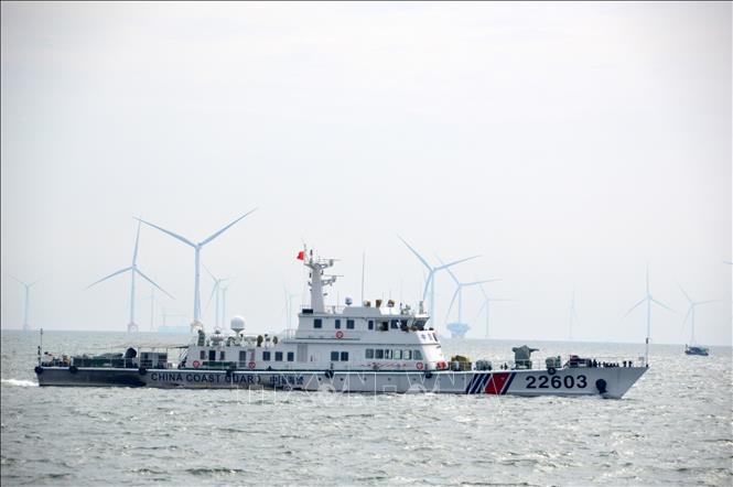 Tàu Hải cảnh 22603, Cảnh sát biển Trung Quốc. Ảnh: Mạnh Thường- TTXVN phát


