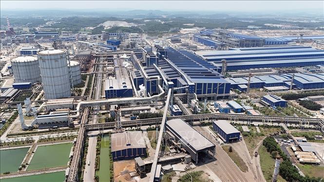 A corner of the Hoa Phat Dung Quat Iron and Steel Production Complex in the central province of Quang Ngai. VNA Photo: Tuấn Anh