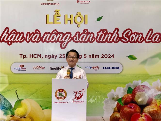 Ông Nguyễn Anh Đức, Tổng Giám đốc Saigon Co.op phát biểu khai mạc sự kiện. Ảnh: Mỹ Phương – TTXVN 