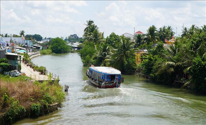 Kênh Mương Khai - Đốc Phủ Hiền có nhiều đoạn cong gấp và hẹp. Ảnh: Nhựt An - TTXVN