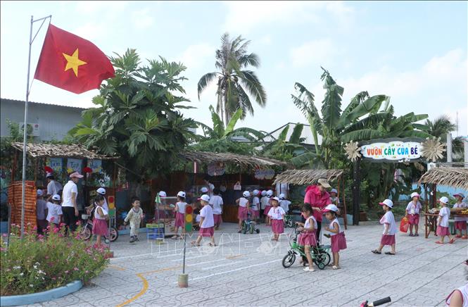 Sân chơi ngoài trời cho trẻ của Trường Mầm non Hoa Sen (phường 2, thành phố Vĩnh Long, tỉnh Vĩnh Long). Ảnh: Lê Thúy Hằng - TTXVN