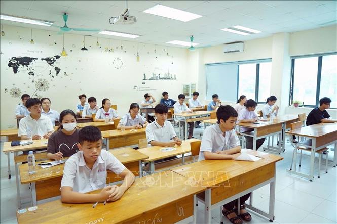 Các thi sinh chuẩn bị thực hiện bài thi chung. Ảnh: Đại Nghĩa – TTXVN 