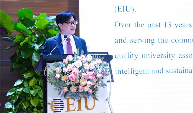Ông Nguyễn Tấn Lợi - Chủ tịch Hội đồng Trường Quốc tế Miền Đông (EIU) phát biểu. Ảnh: Dương Chí Tưởng-TTXVN 