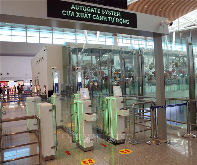 The autogates at the Da Nang International Airport in the central city of Da Nang. VNA Photo: Trần Lê Lâm 