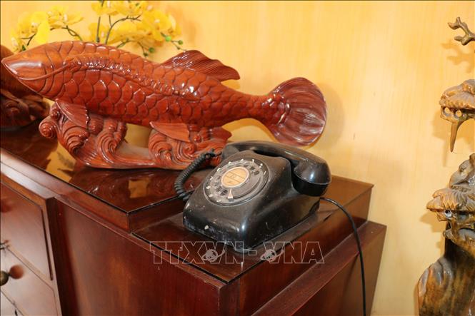 Điện thoại cổ vẫn được lưu giữ tại biệt thự Nguyễn Thành Giung tại phường 4, thành phố Sa Đéc (Đồng Tháp). Ảnh: Minh Hưng - TTXVN