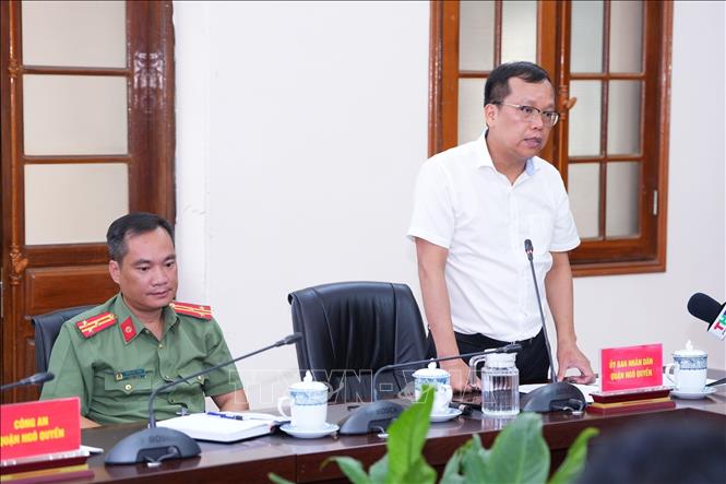 Chủ tịch UBND quận Ngô Quyền Cáp Trọng Tuấn phát biểu tại cuộc làm việc. Ảnh: Minh Huệ - TTXVN
