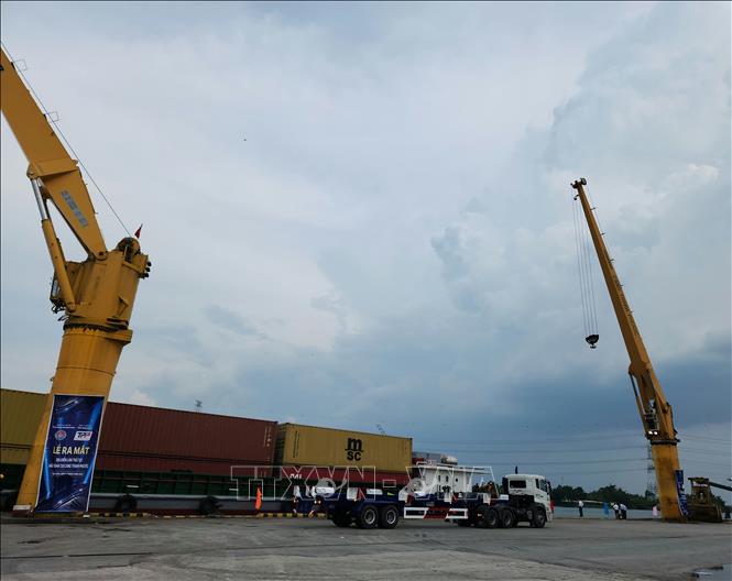 Chính thức ra mắt địa điểm làm thủ tục hải quan Cảng Thạnh Phước, tỉnh Bình Dương. Ảnh: Huyền Trang - TTXVN