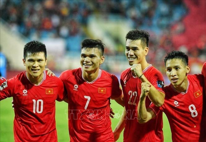 The joy of Vietnamese football players at the win against the Philippines. VNA Photo: Tuấn Anh 