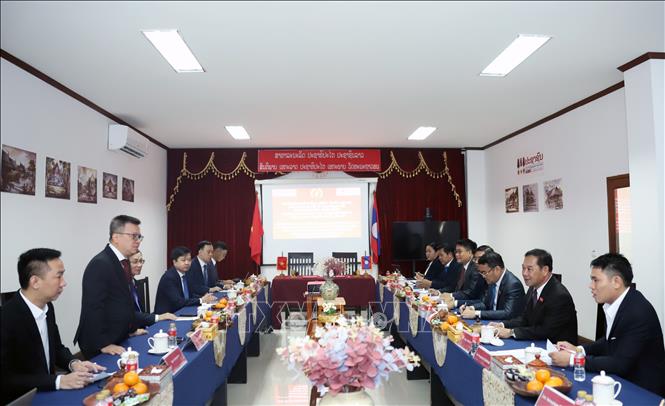 Le Quoc Minh, Editor-in-chief of Nhan dan, speaks at the talks.  VNA Photo: Phạm Kiên 