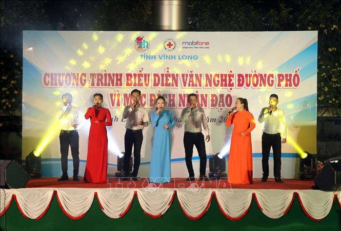Một tiết mục biểu diễn tại chương trình. Ảnh: Phạm Minh Tuấn-TTXVN