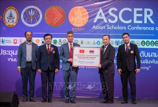 The College of Asian Scholars in the Thai northeastern province of Khon Kaen and the Vietnamese Consulate General in Khon Kaen launches a new Vietnamese studies centre in the college's campus on June 8. Photo by courtesy/VNA