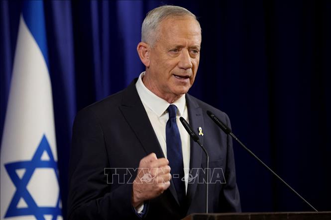 Bộ trưởng Benny Gantz phát biểu trên truyền hình, tuyên bố rút khỏi Nội các chiến tranh Israel, ngày 9/6/2024. Ảnh: AFP/TTXVN