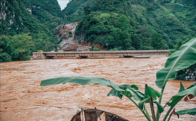 Mưa lớn khiến mực nước sông Gâm đoạn qua huyện Bảo Lâm tiếp tục dâng cao. Ảnh: Bảo Chung/TTXVN phát