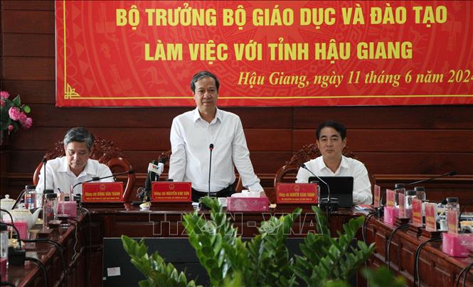 Bộ trưởng Giáo dục và Đào tạo Nguyễn Kim Sơn phát biểu tại buổi làm việc. Ảnh: Nguyễn Hằng – TTXVN